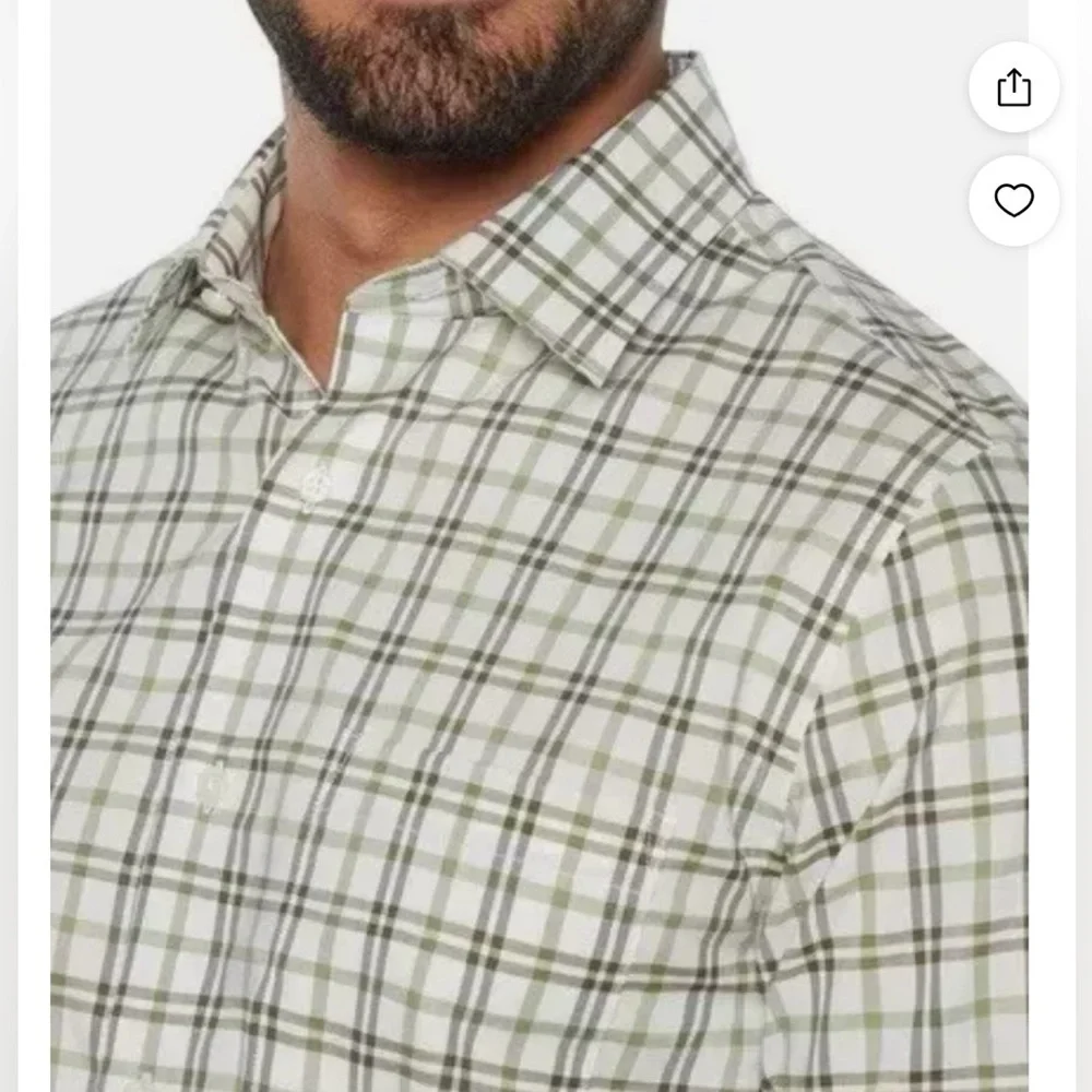 Banana Republic Green and White Casual Button Down Shirt🟪